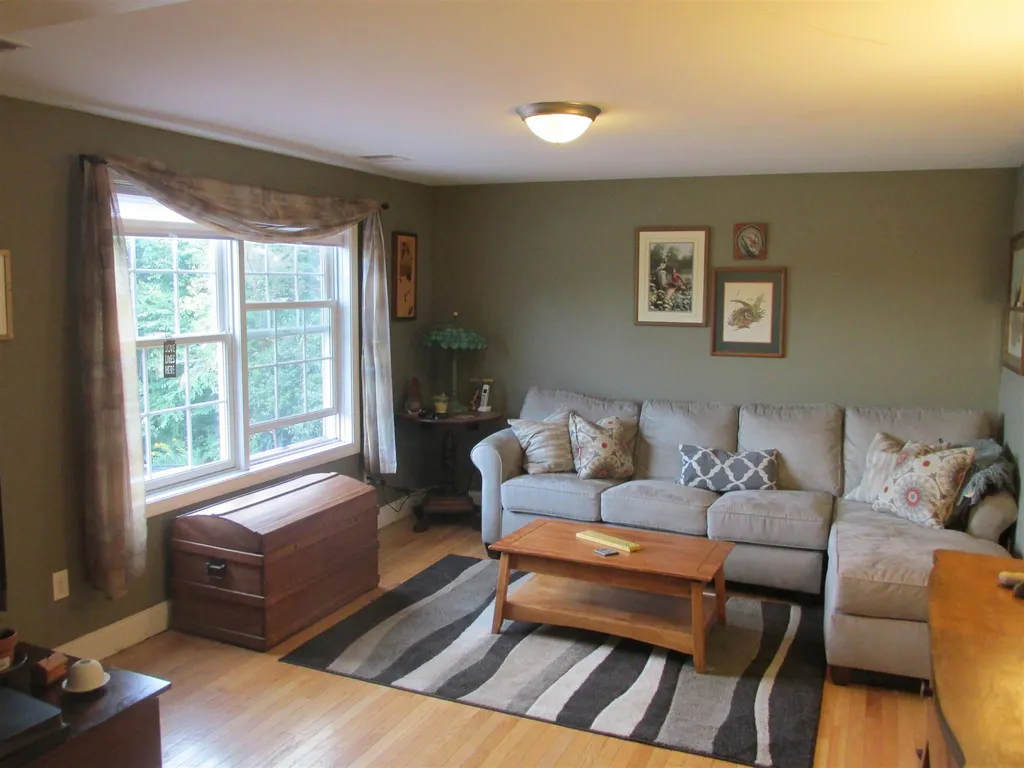 10 Ians Way Milton NH 03854