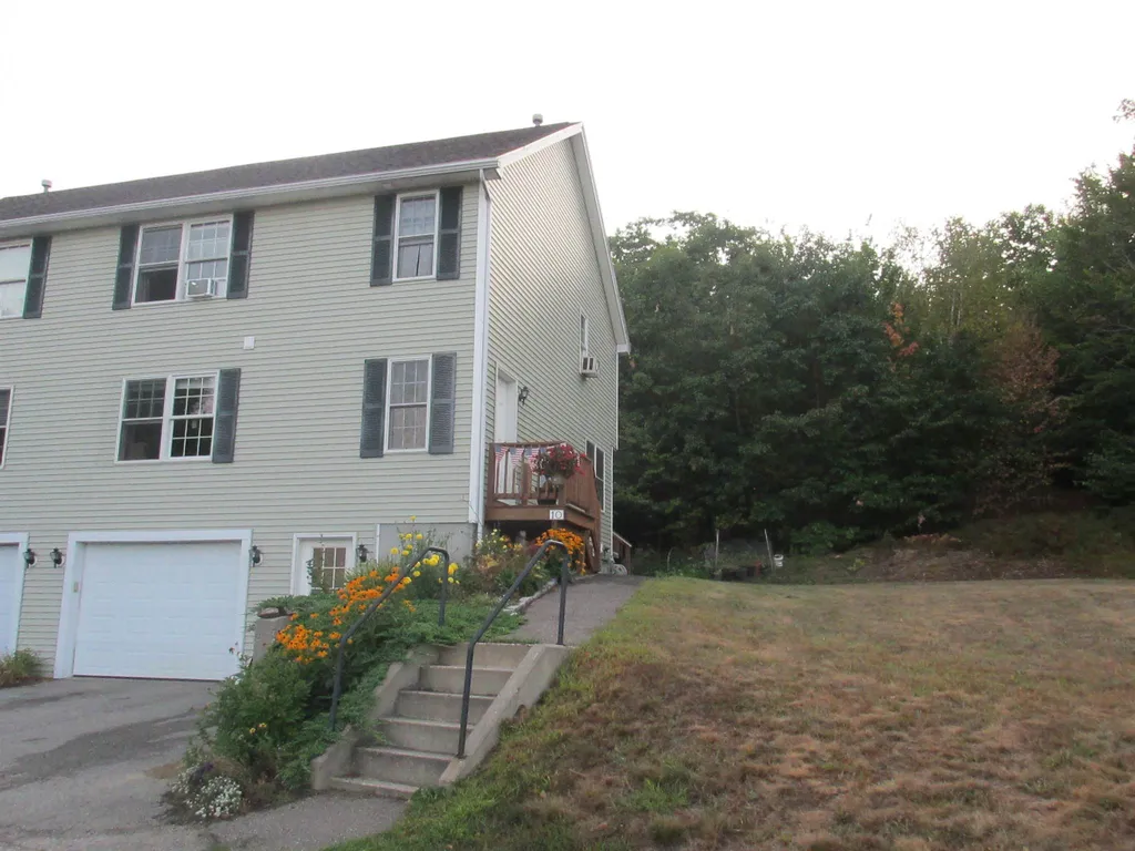 10 Ians Way Milton NH 03854
