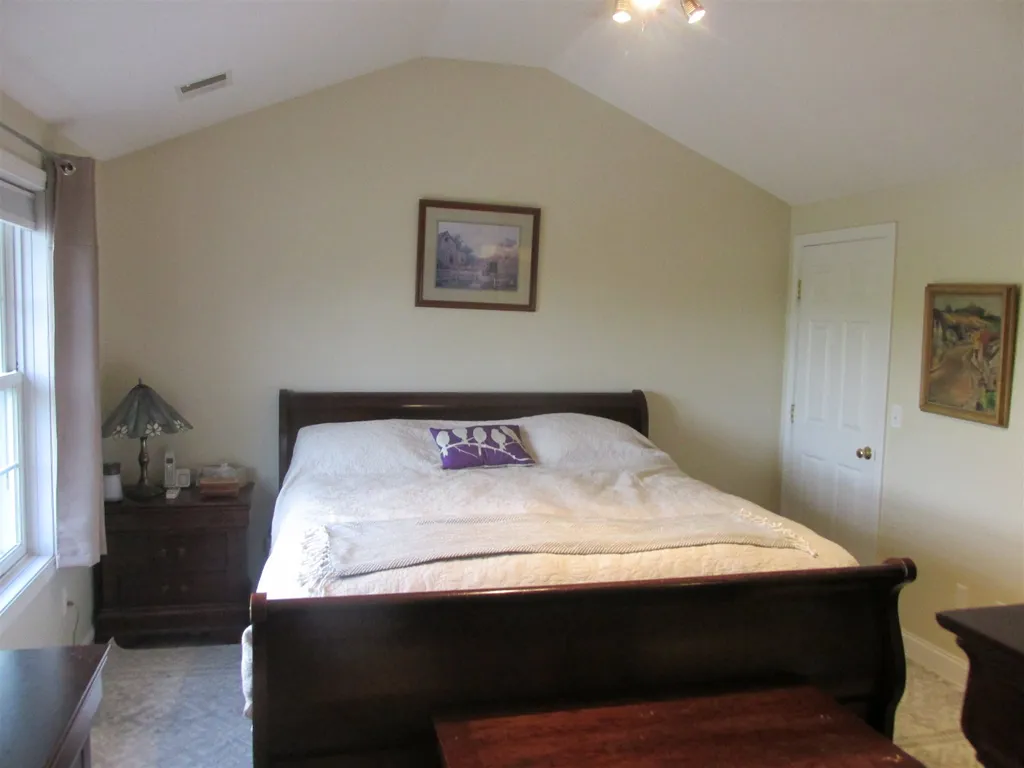 10 Ians Way Milton NH 03854