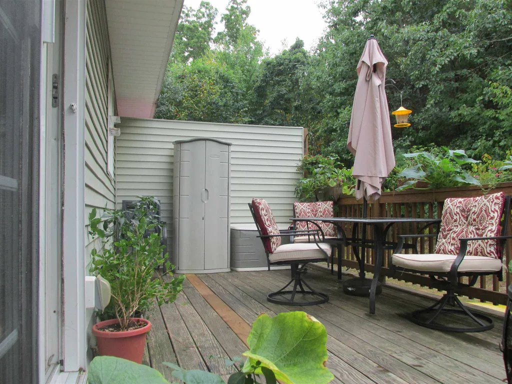 10 Ians Way Milton NH 03854