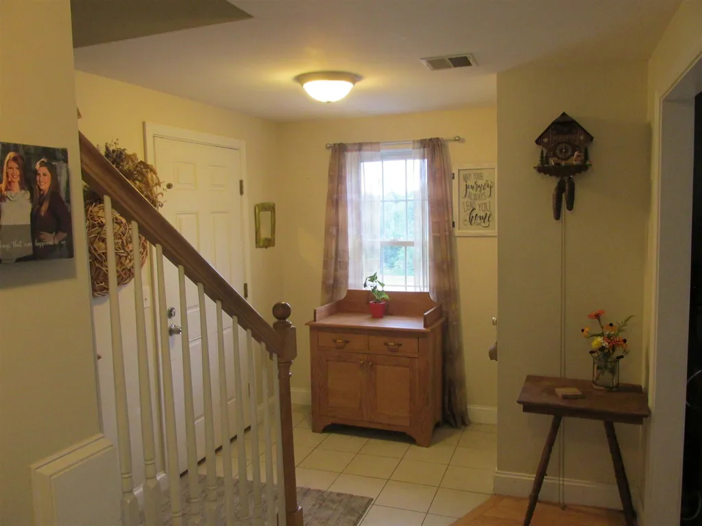 10 Ians Way Milton NH 03854