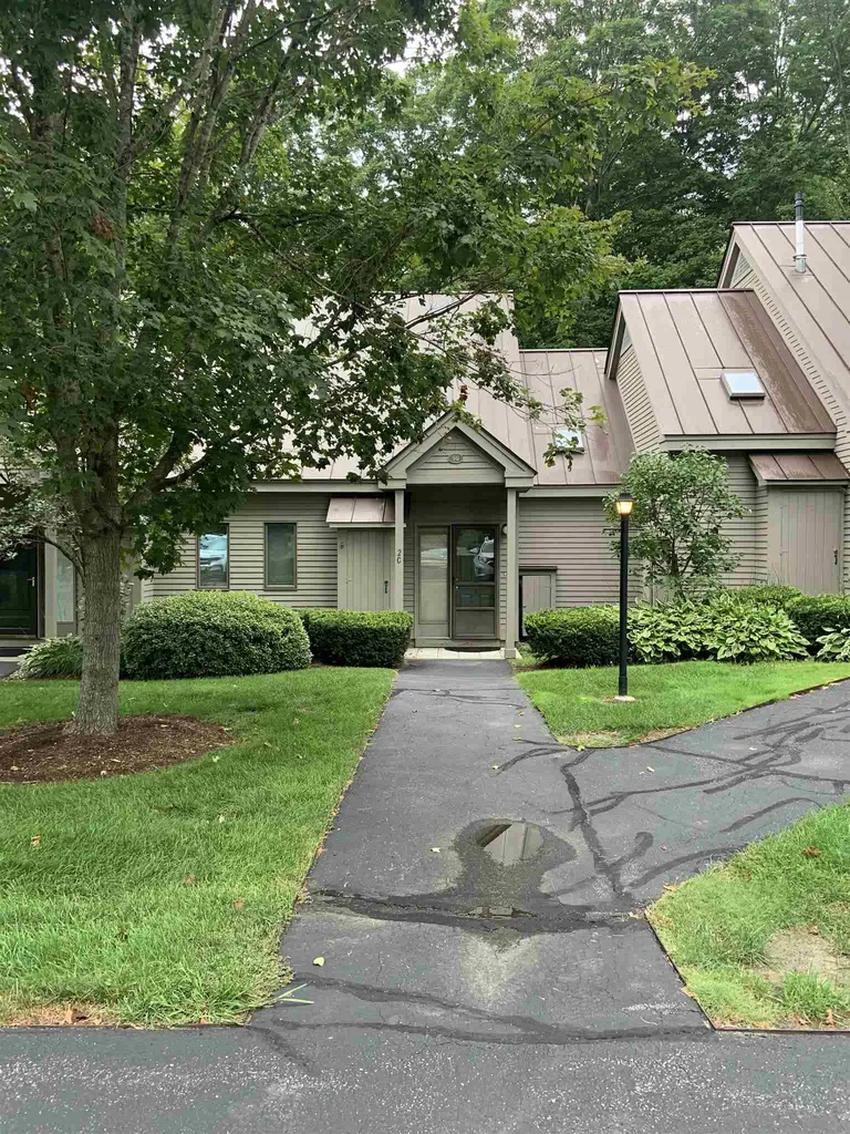 90 Kingfisher Road Hartford VT 05059