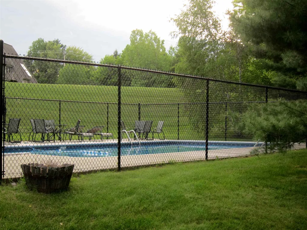 90 Kingfisher Road Hartford VT 05059