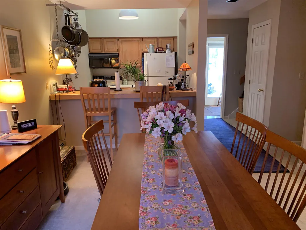 90 Kingfisher Road Hartford VT 05059