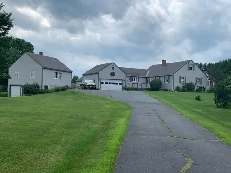 848 Peacham Road Danville VT 05828