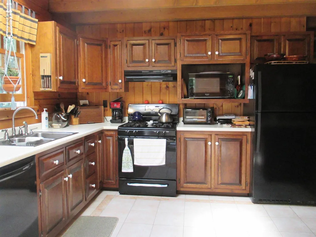 155 Gunn Road Keene NH 03431