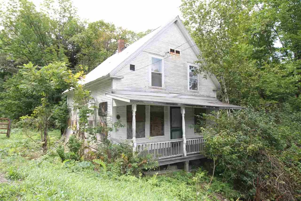 4149 Vt Route 107 Stockbridge VT 05772