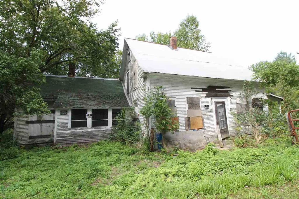 4149 Vt Route 107 Stockbridge VT 05772