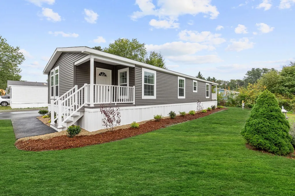 60 Hagop Road Salem NH 03079