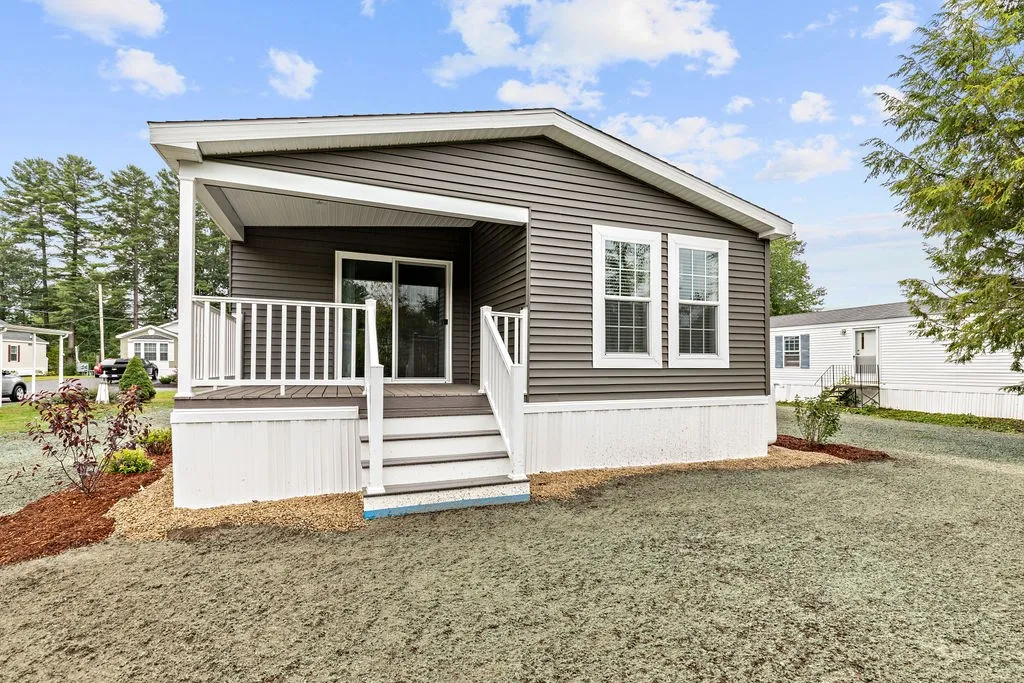 60 Hagop Road Salem NH 03079