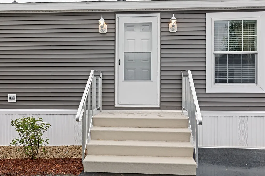 60 Hagop Road Salem NH 03079
