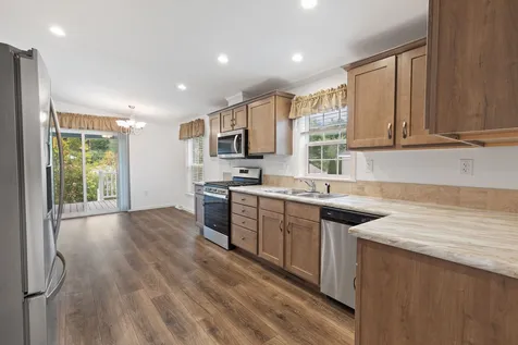 60 Hagop Road Salem NH 03079