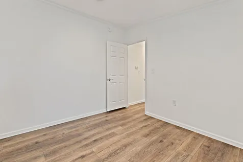 60 Hagop Road Salem NH 03079