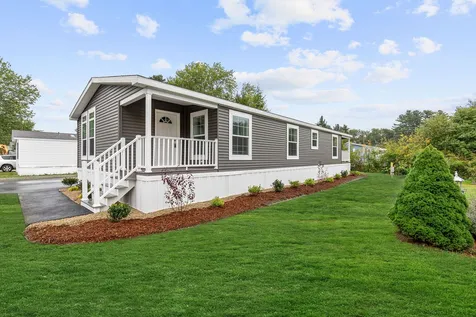 60 Hagop Road Salem NH 03079
