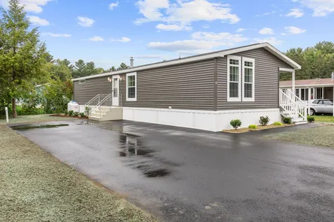 60 Hagop Road Salem NH 03079
