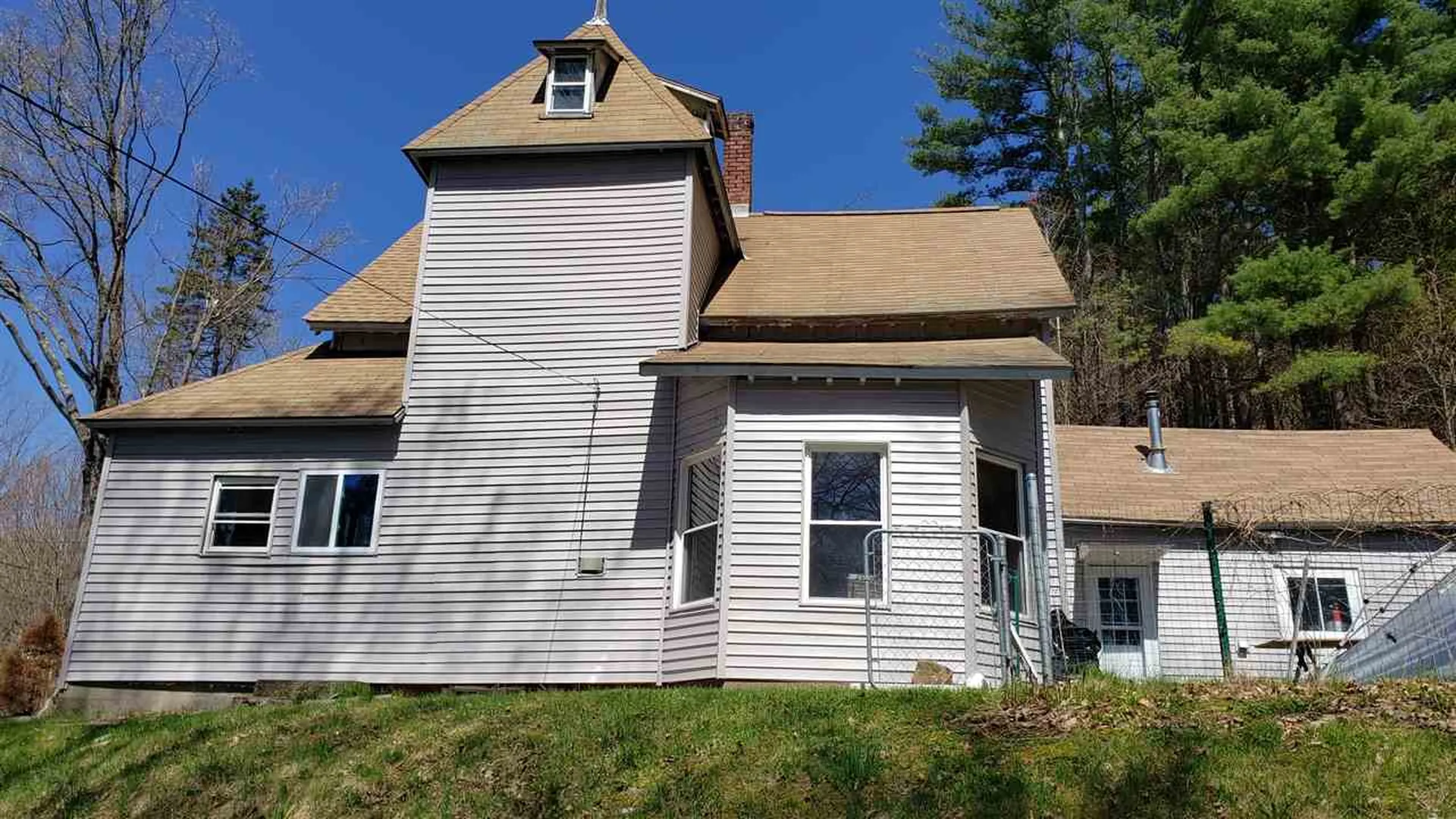 53 Michigan Street Winchester NH 03470