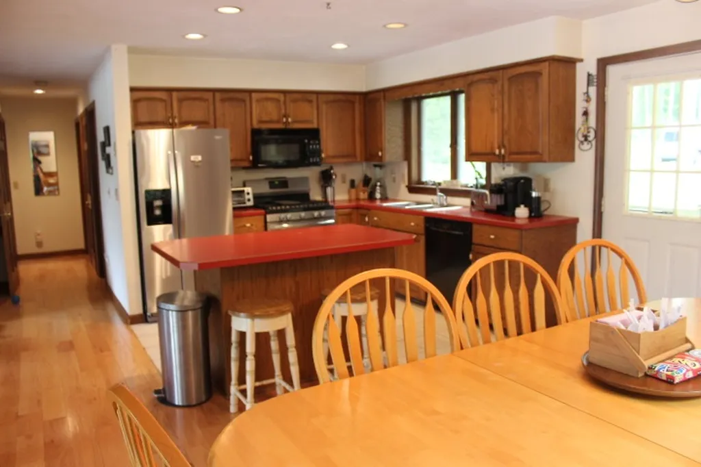 88 Avon Shores Road Moultonborough NH 03254