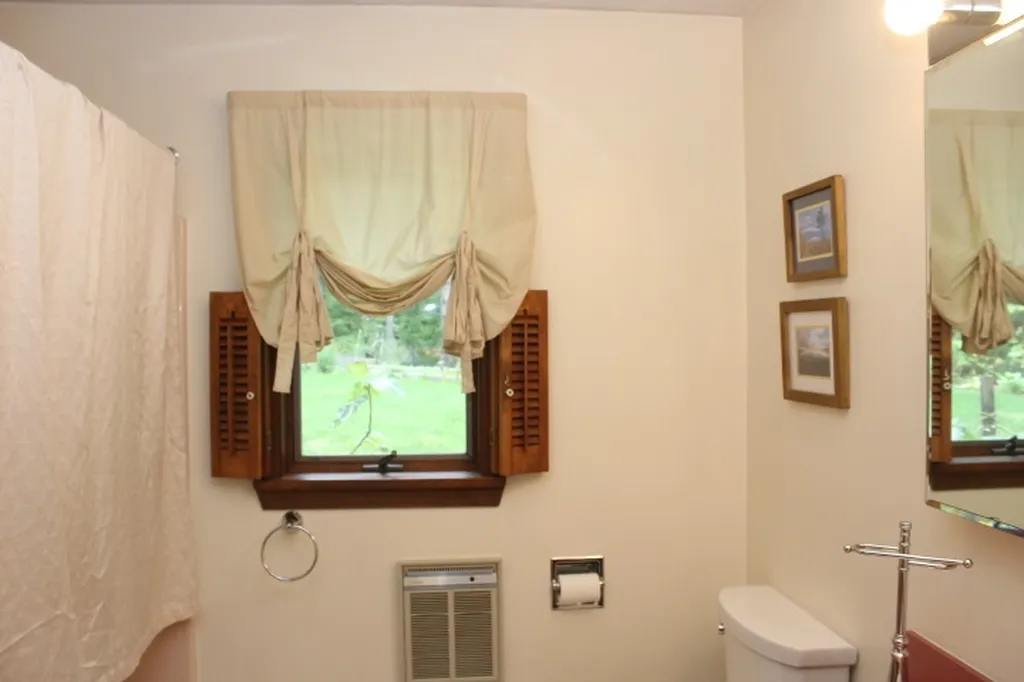 88 Avon Shores Road Moultonborough NH 03254