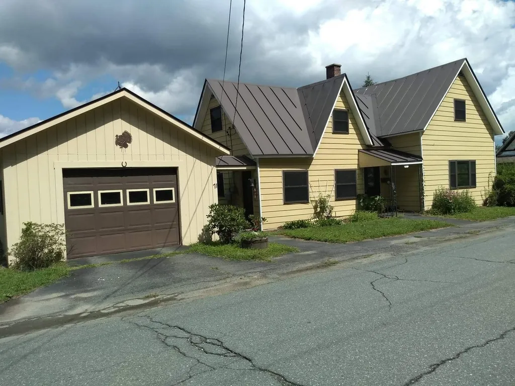 71 Atwood Street Lisbon NH 03585