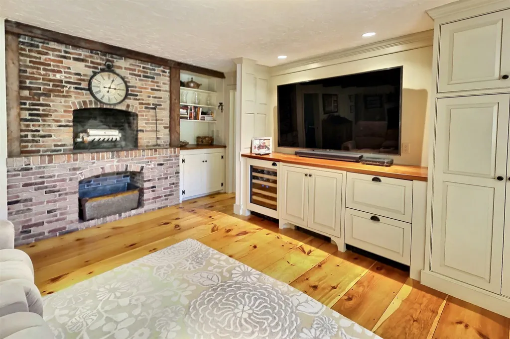 118 Rowell Hill Road Sutton NH 03260