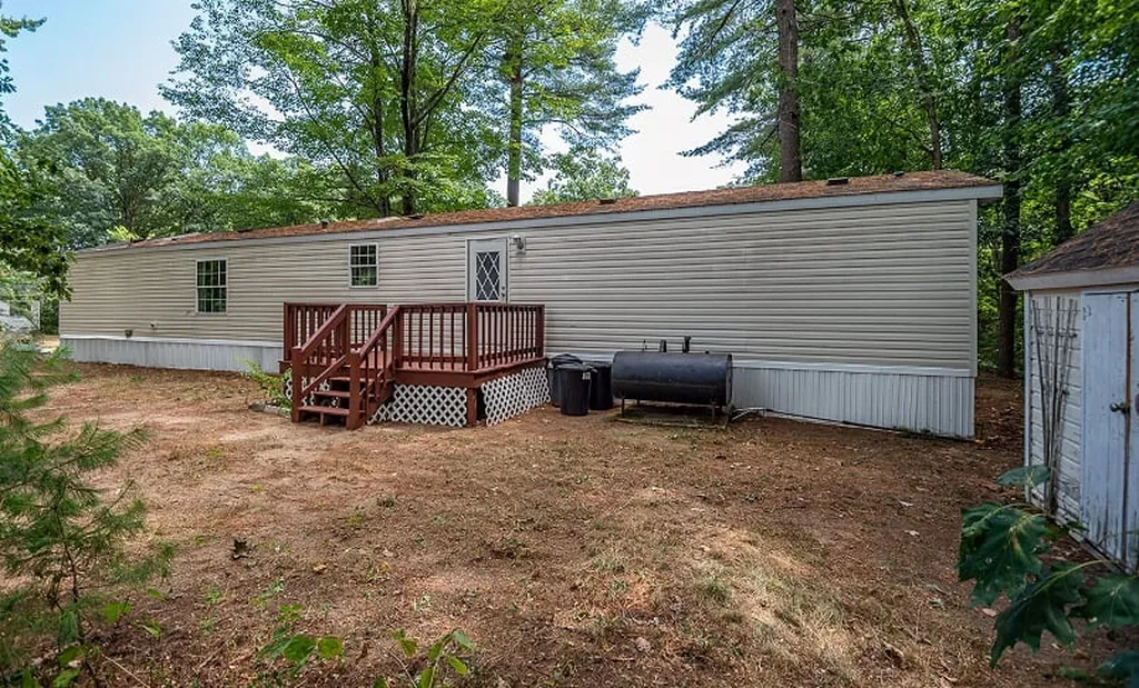 4 Silver Bell Mobile Home Park Rochester NH 03867