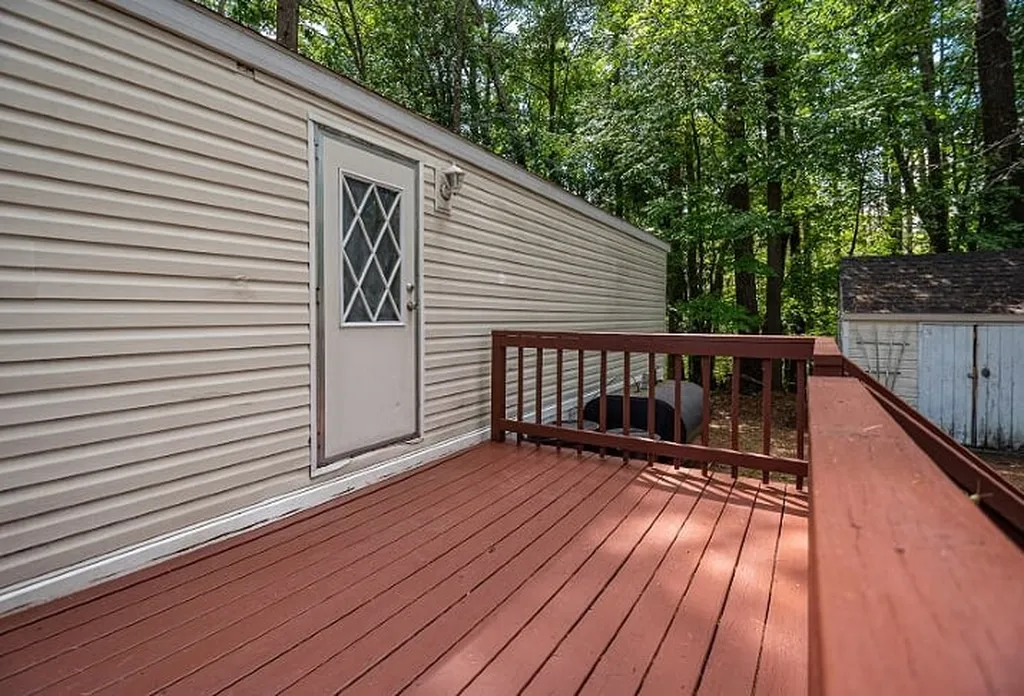 4 Silver Bell Mobile Home Park Rochester NH 03867