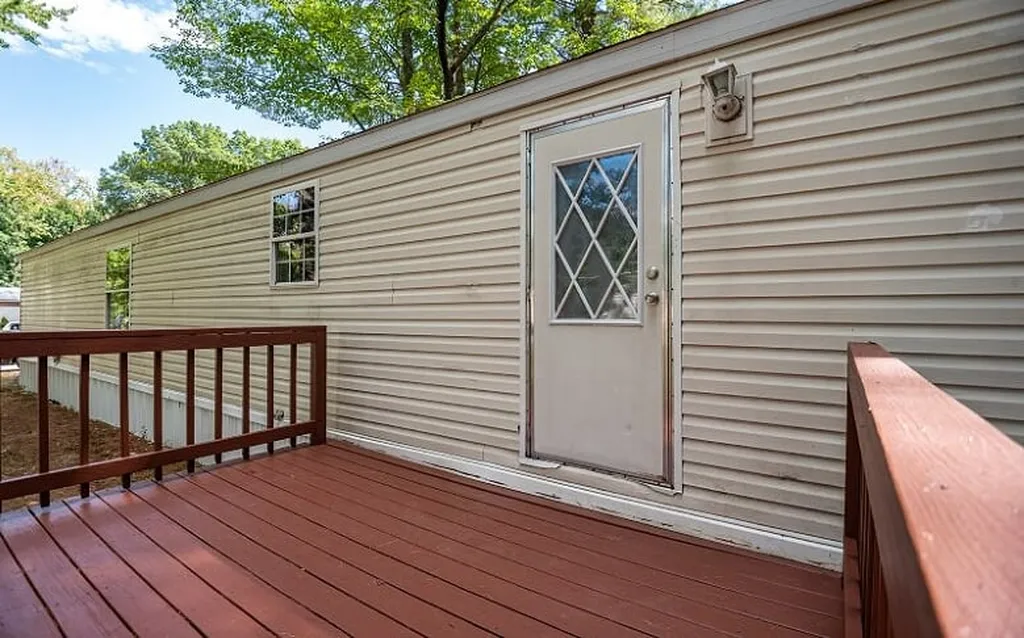 4 Silver Bell Mobile Home Park Rochester NH 03867