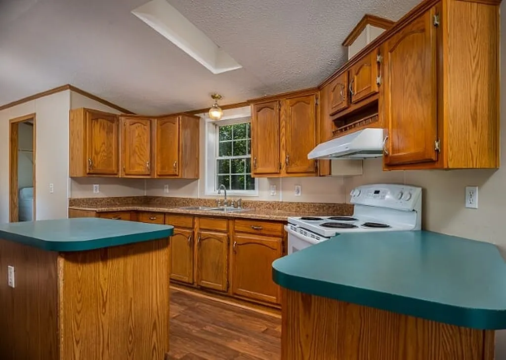 4 Silver Bell Mobile Home Park Rochester NH 03867