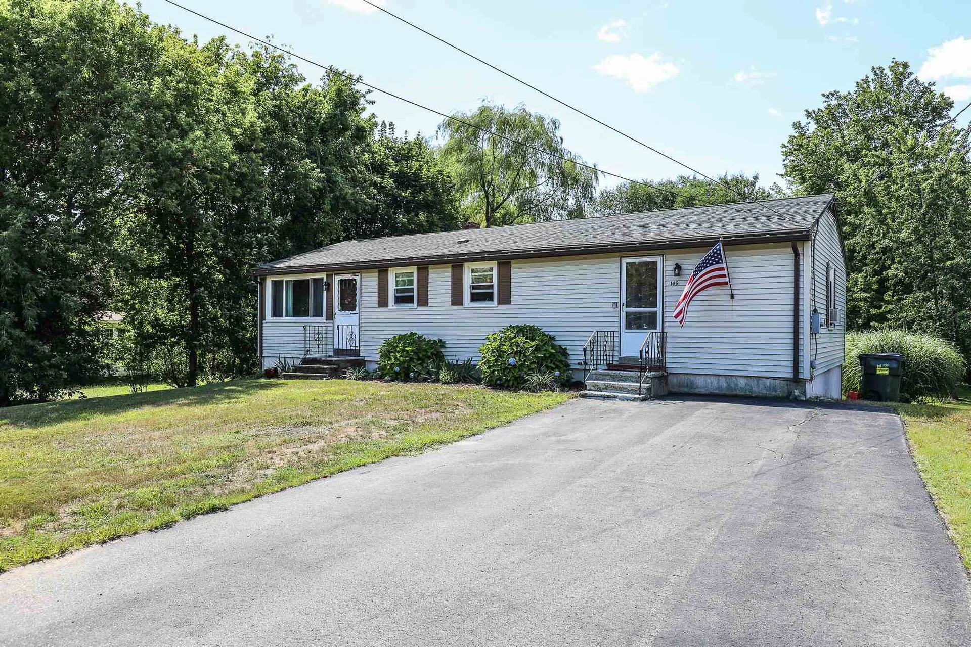 149 Cohas Avenue Manchester NH 03109