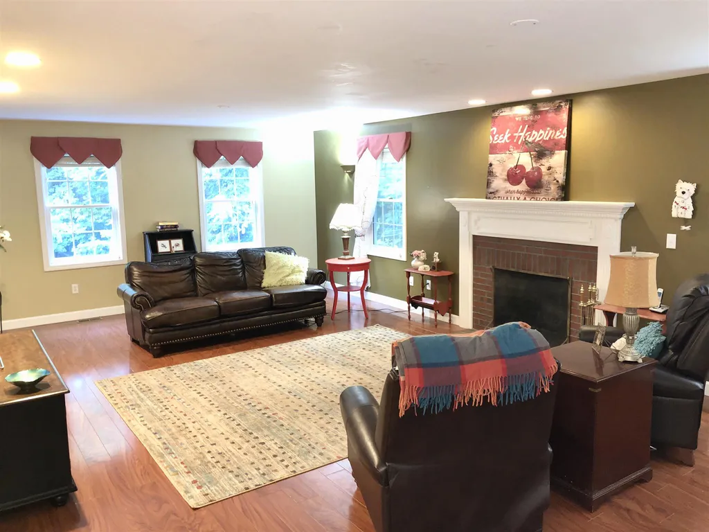 72 Bassett Lane Newfields NH 03856