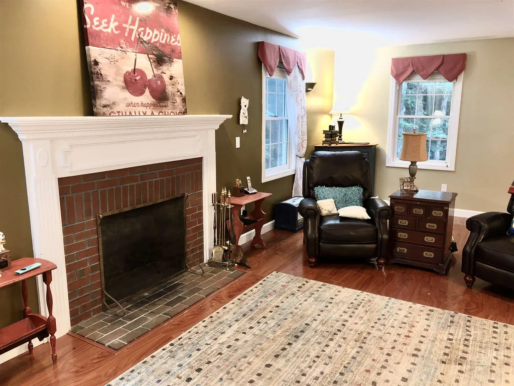72 Bassett Lane Newfields NH 03856