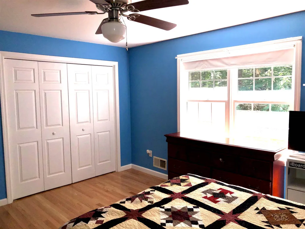72 Bassett Lane Newfields NH 03856