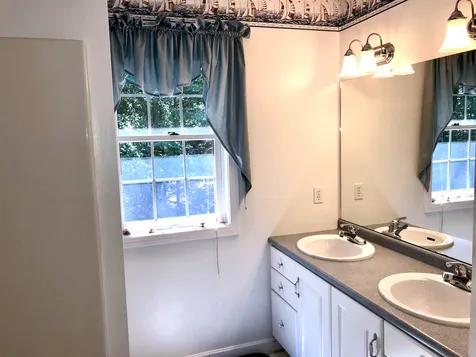 72 Bassett Lane Newfields NH 03856
