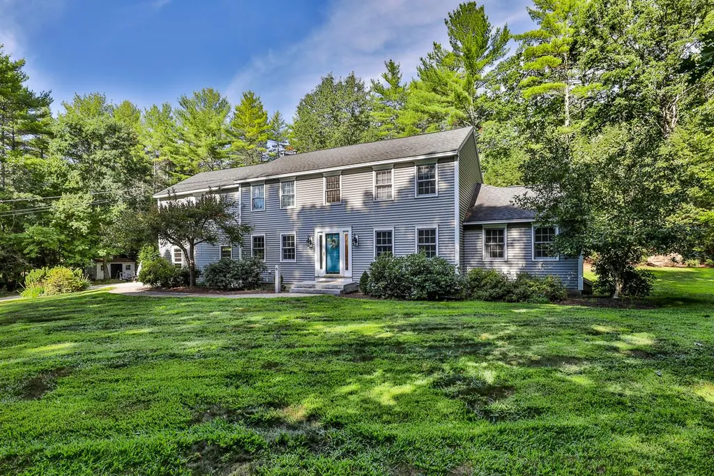 7 Taylor Drive Brookline NH 03033