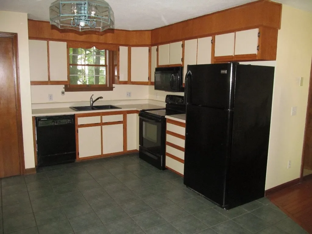 12 Alexander Avenue Newport NH 03773