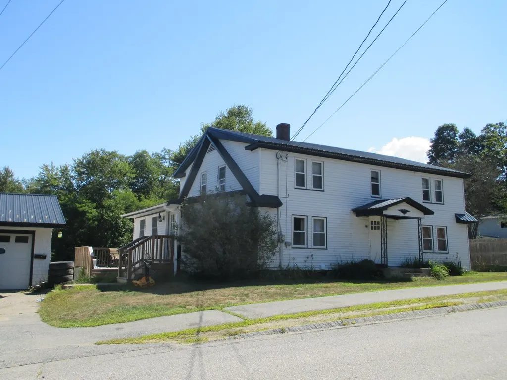 26 Williams Street Lancaster NH 03584