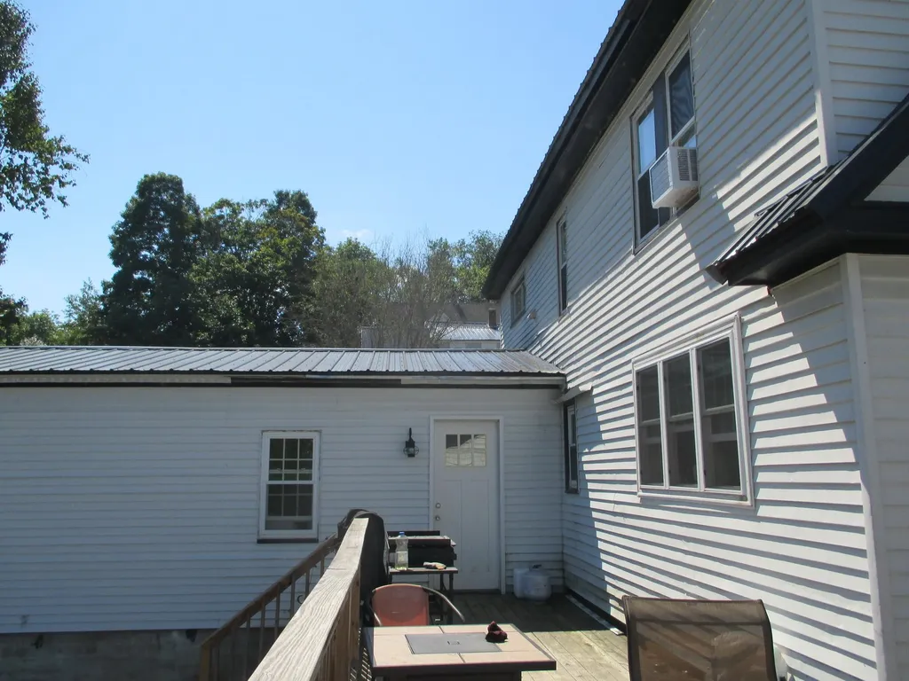 26 Williams Street Lancaster NH 03584