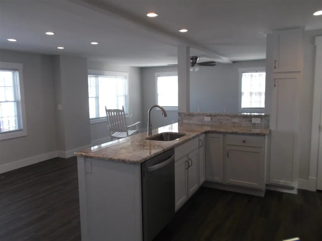 36 Appleton Street Laconia NH 03246