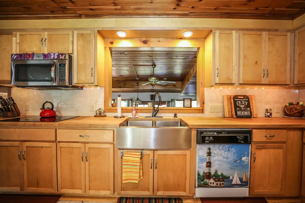 10 Critchett Road Candia NH 03034