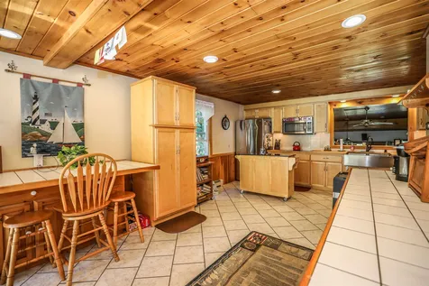 10 Critchett Road Candia NH 03034