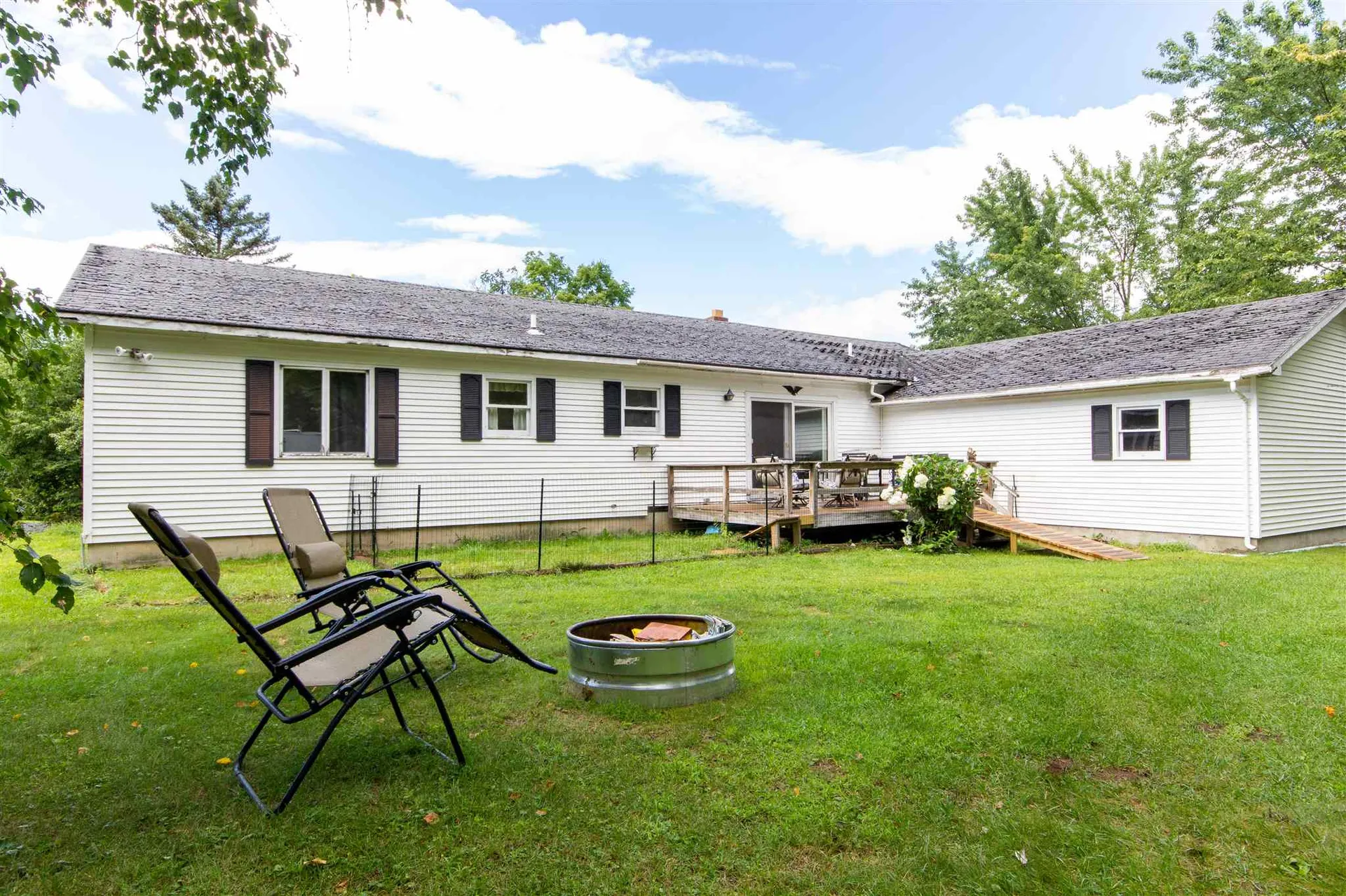 10 Lower Meadow Lane Bristol VT 05443