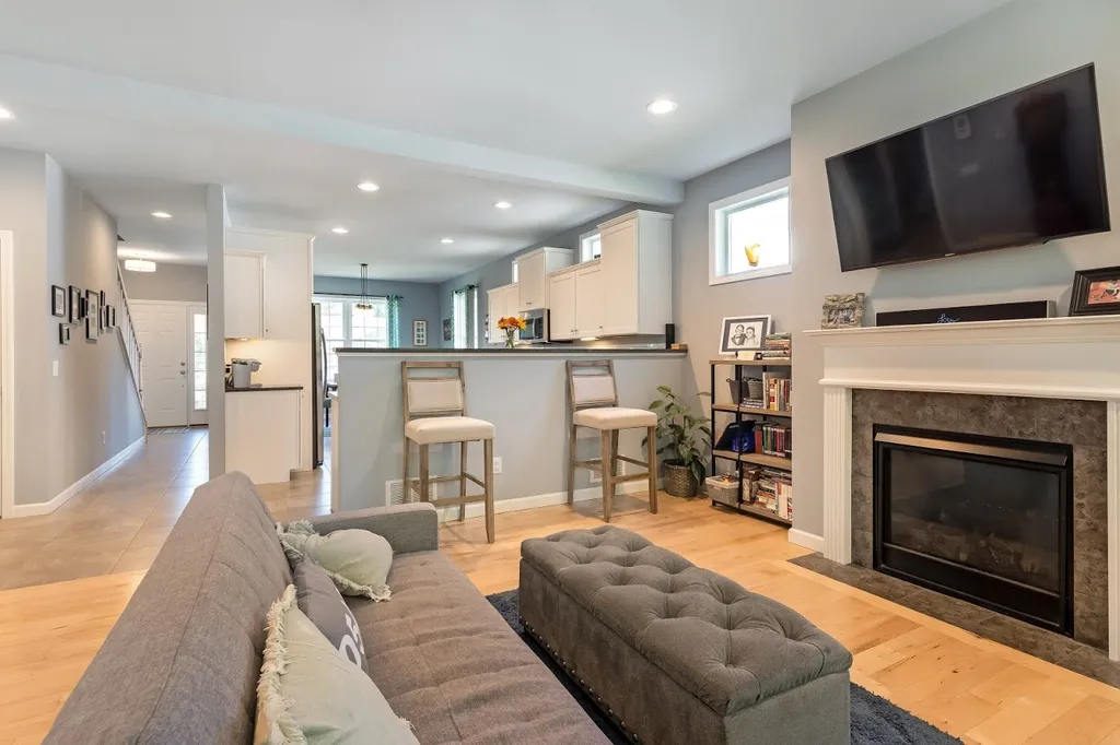 96 Waterlefe Way Colchester VT 05446