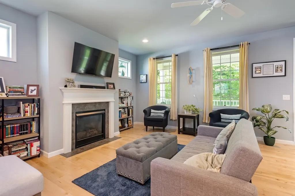 96 Waterlefe Way Colchester VT 05446