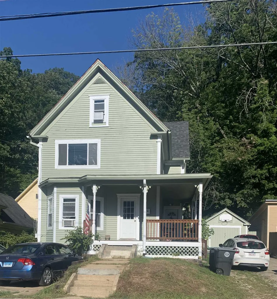 126 W Bow Street Franklin NH 03235