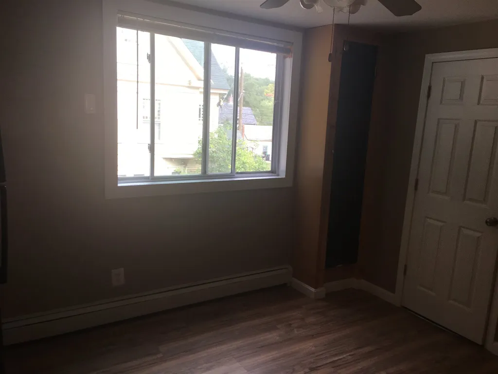 126 W Bow Street Franklin NH 03235