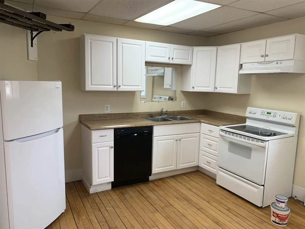 126 W Bow Street Franklin NH 03235