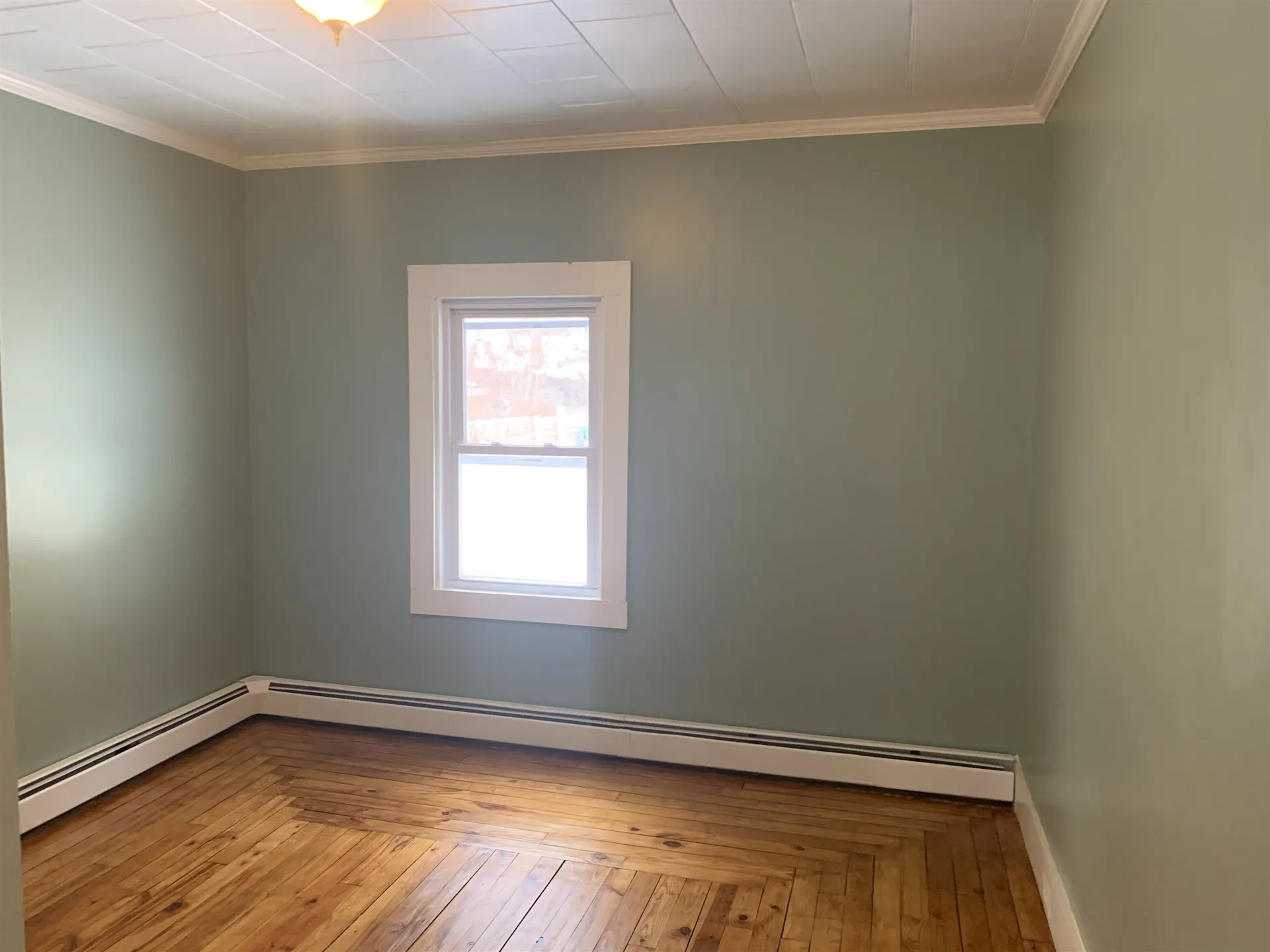 126 W Bow Street Franklin NH 03235
