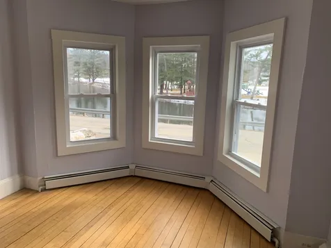 126 W Bow Street Franklin NH 03235