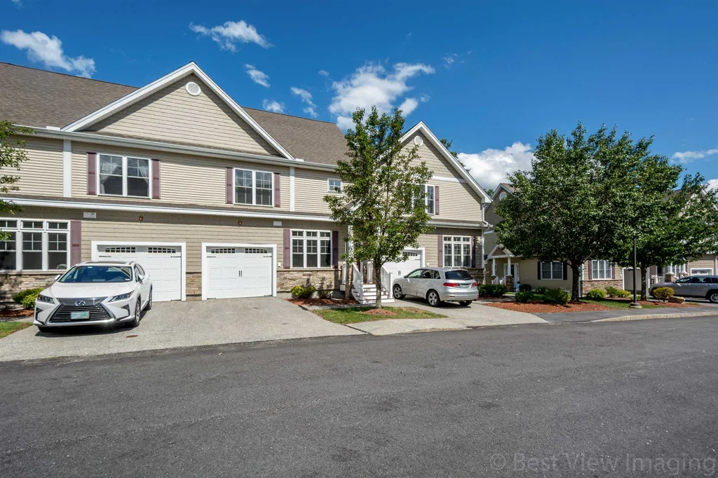 4c Manor Drive Hooksett NH 03106