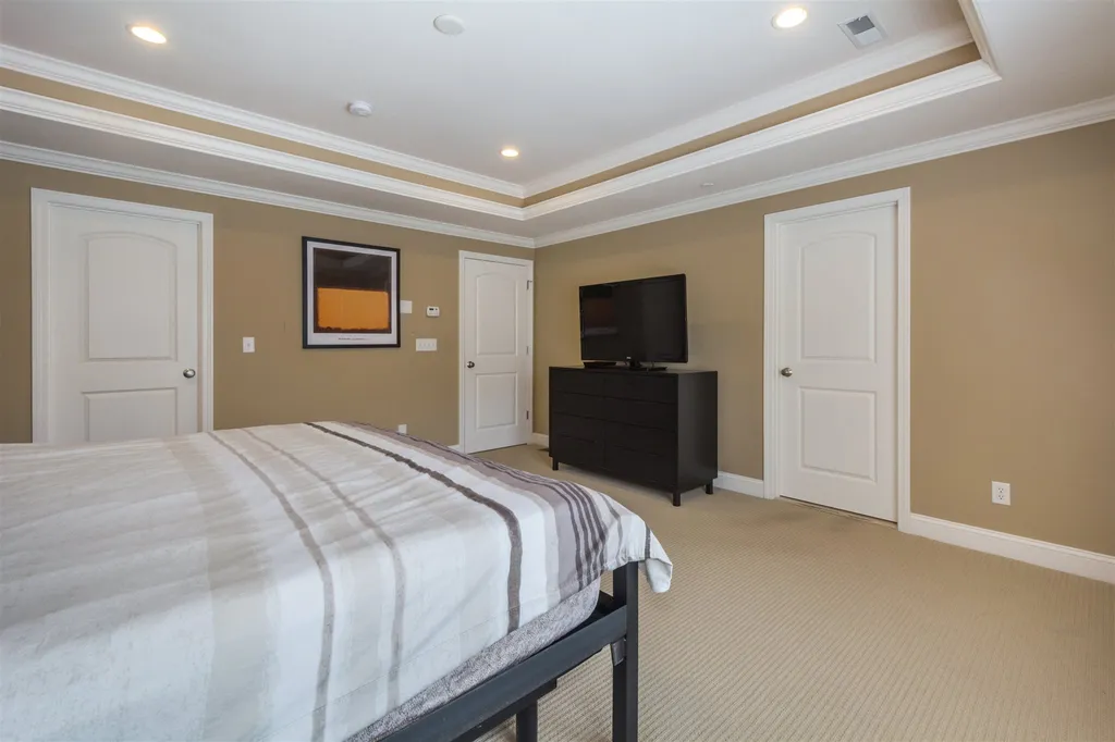 4c Manor Drive Hooksett NH 03106